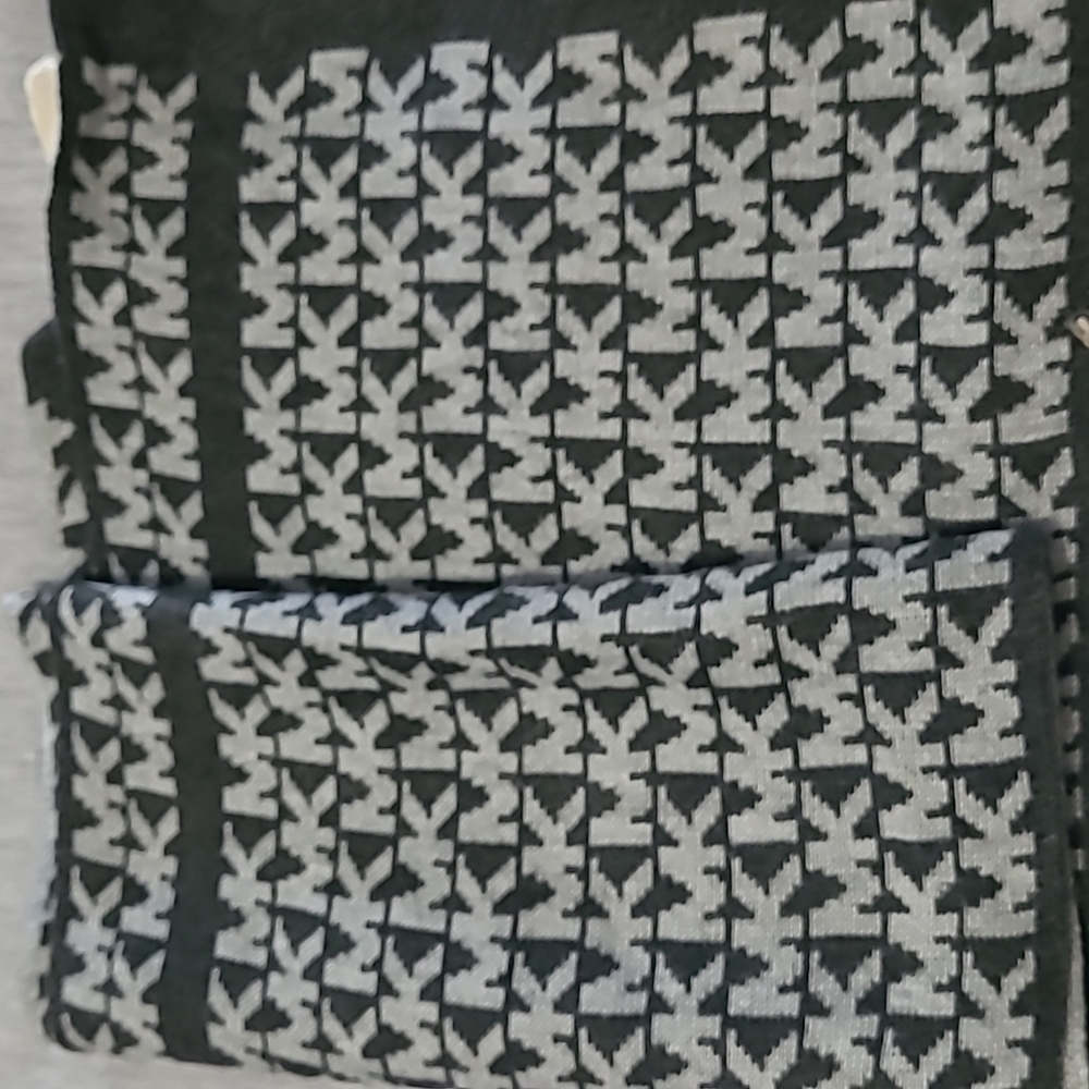 Womens scarf